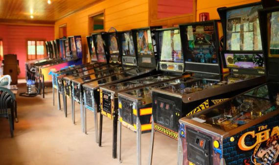 pinball museum auction after closing its